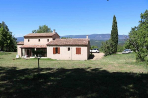 Maison Lubéron avec vue au calme en pleine nature, Saignon